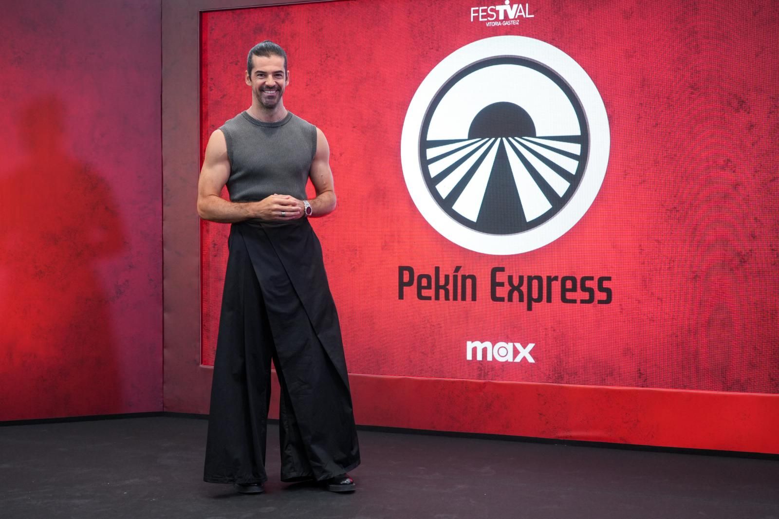 Miguel Ángel Muñoz en la presentación en Vitoria de Pekin Express.