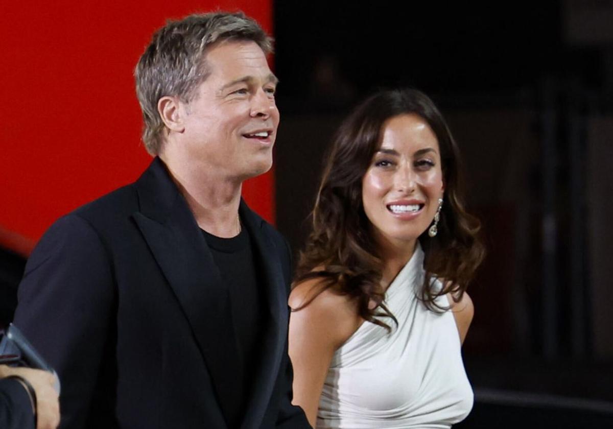 Así es la novia de Brad Pitt, Inés de Ramón, millonaria y de origen español, que ha acaparado todas las miradas en Venecia