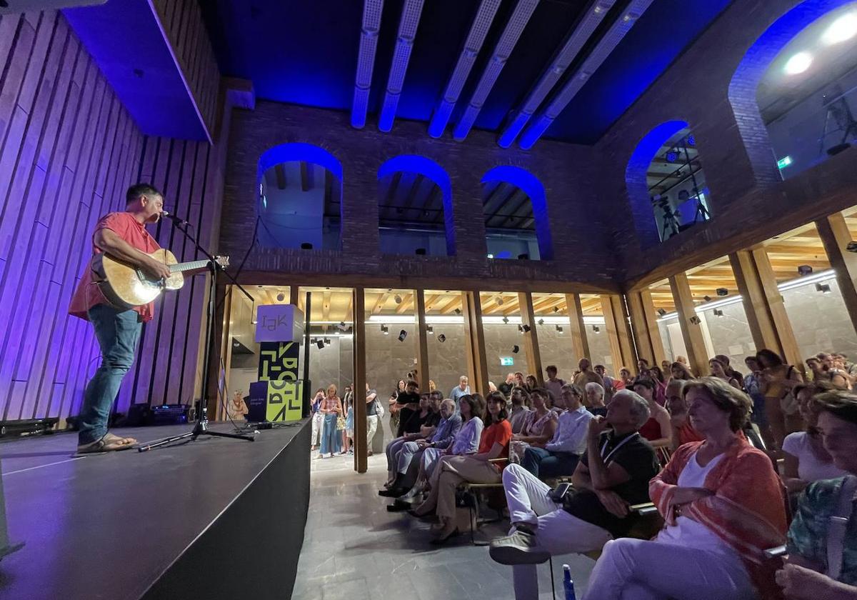 Gasteiz Antzokia se inauguró en julio en el palacio Ruiz de Vergara.