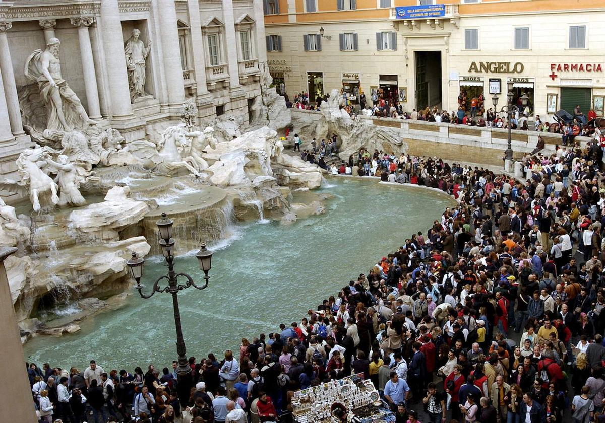 Roma quiere cobrar a los turistas por ver la Fontana di Trevi