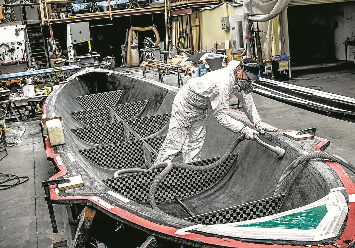 Así construyen en Orio todas las traineras que mañana competirán por la Bandera de La Concha