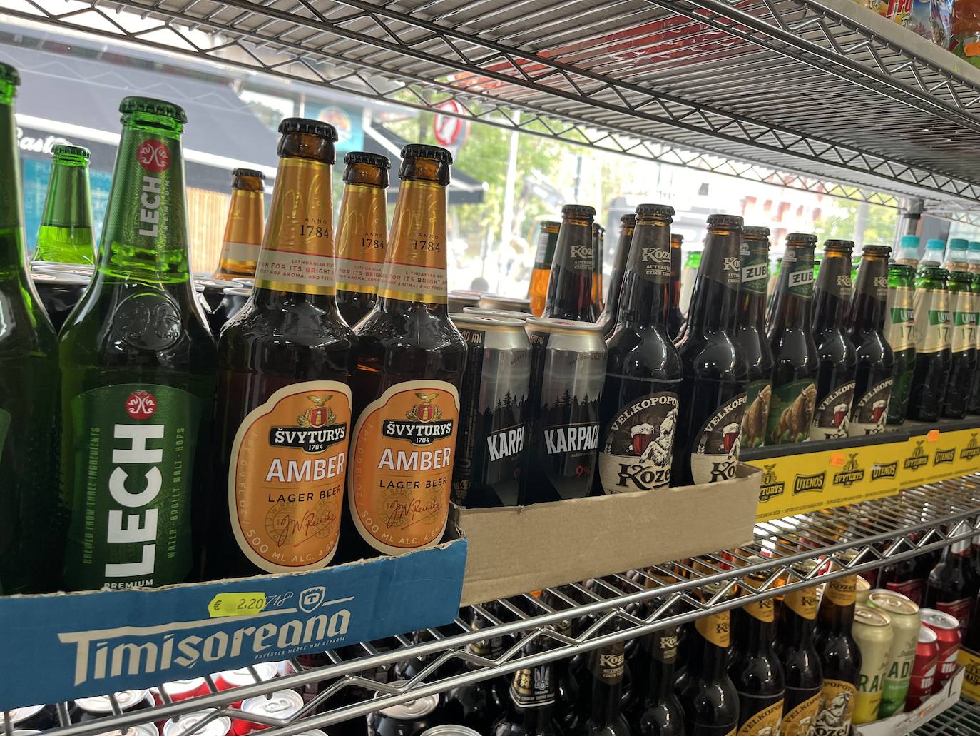 Imagen secundaria 1 - Salsa de tomate, cervezas y helados ucranianos.