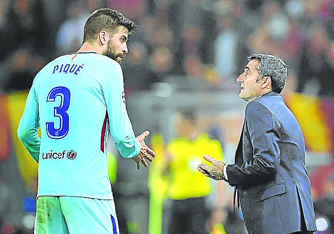 Charla con Piqué durante el desastre en Roma.