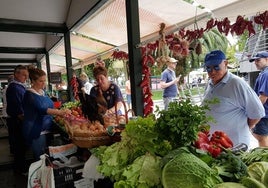 El mercado agrícola se mantendrá abierto entre las 10.00 y las 15.00 horas en el parque de la Lamera.