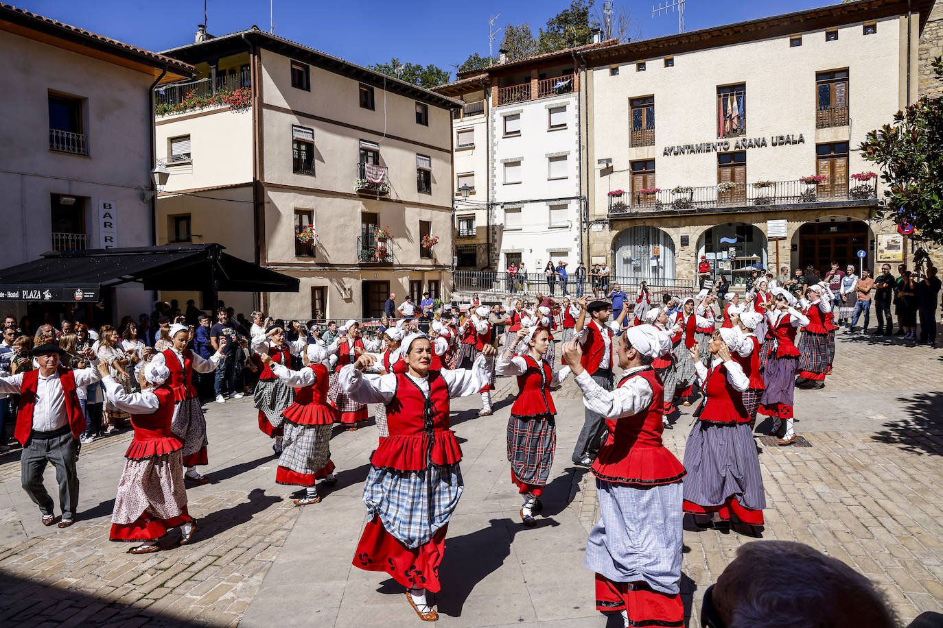 Fiesta del Entronje en Salinas de Añana