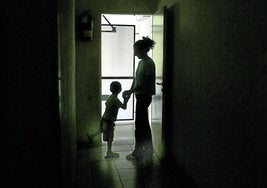 Los hogares de madres solteras son los que más retrasan el pago del alquiler