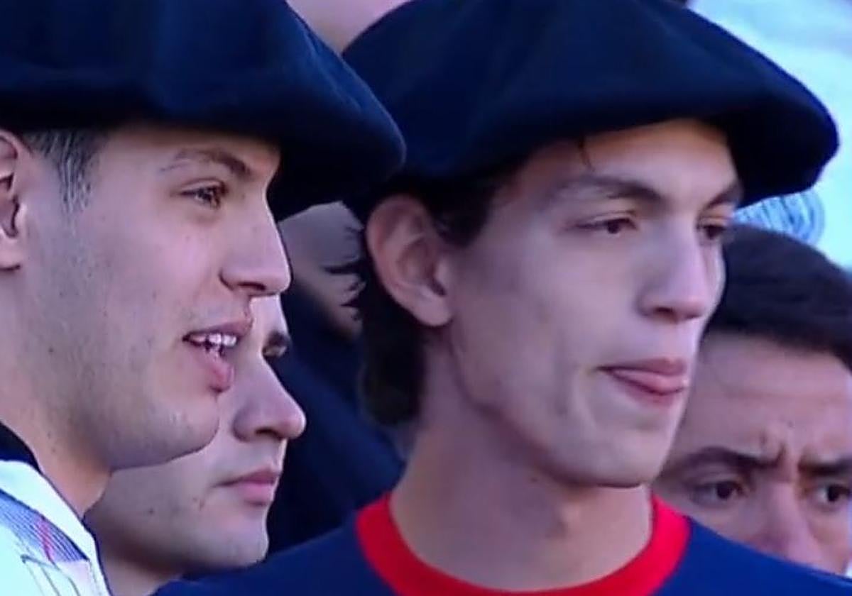 Y los hinchas de San Lorenzo se pusieron la txapela: el caluroso recibimiento a la familia de Muniain por su debut