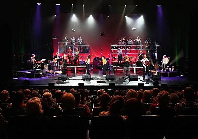 El escenario con el andamio