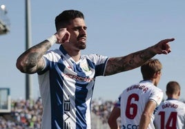 De laFuente celebra un gol con el Leganés.