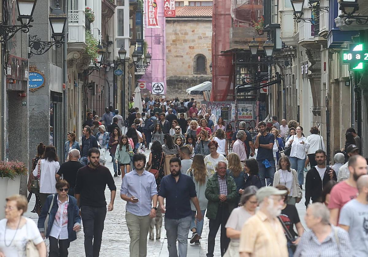 Las personas extranjeras empadronadas en Euskadi se cuadruplican en veinte años
