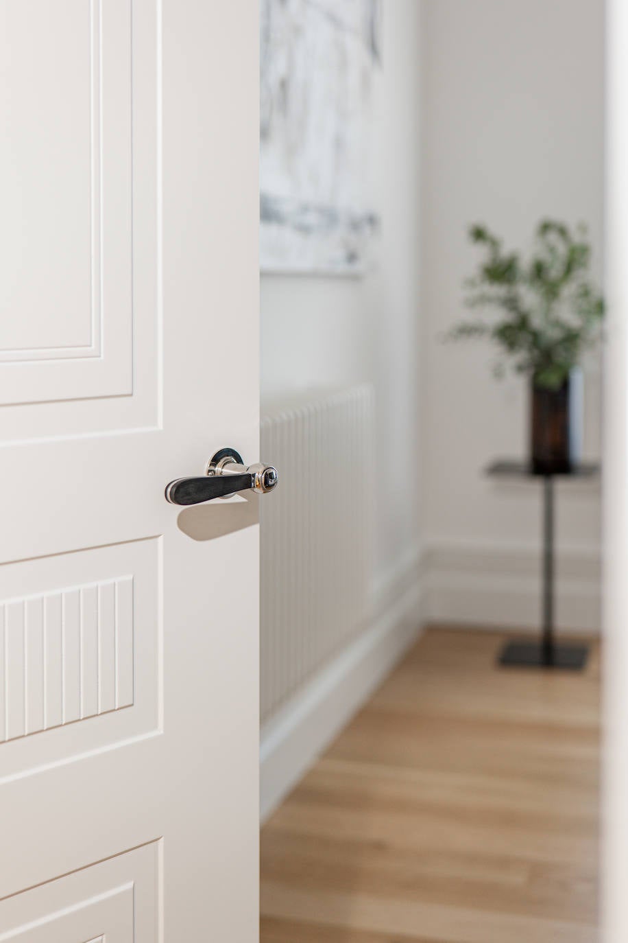 La vivienda de una familia en el Ensanche bilbaíno con más de 100 años de historia y toque moderno