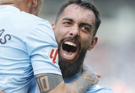 La respuesta de Borja Iglesias al niño del Athletic que le pidió la camiseta en San Mamés: «Gracias por hacer este mundo mejor»