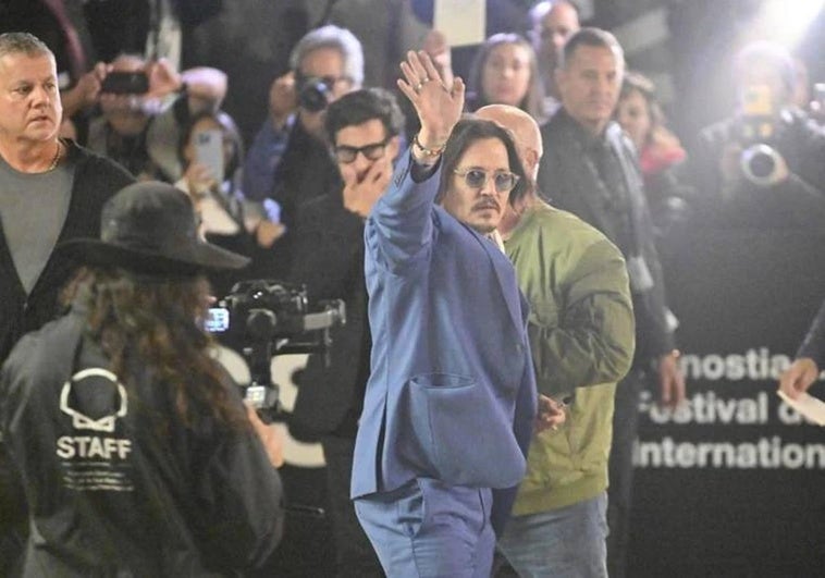 Johnny Depp a su llegada al Hotel María Cristina de San Sebastián.