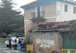 La casa okupada se encuentra en el centro de Sopuerta.