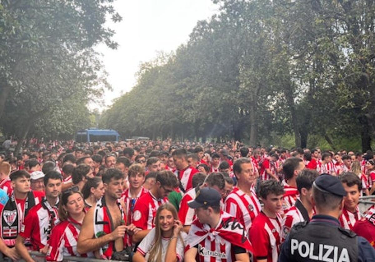 La Policía de Roma elogia el comportamiento de la afición del Athletic: «Un ambiente magnífico»