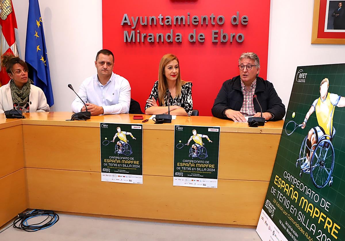 Lidia Monteagudo, Aitor García, Aitana Fernando y Fernando Esteve.
