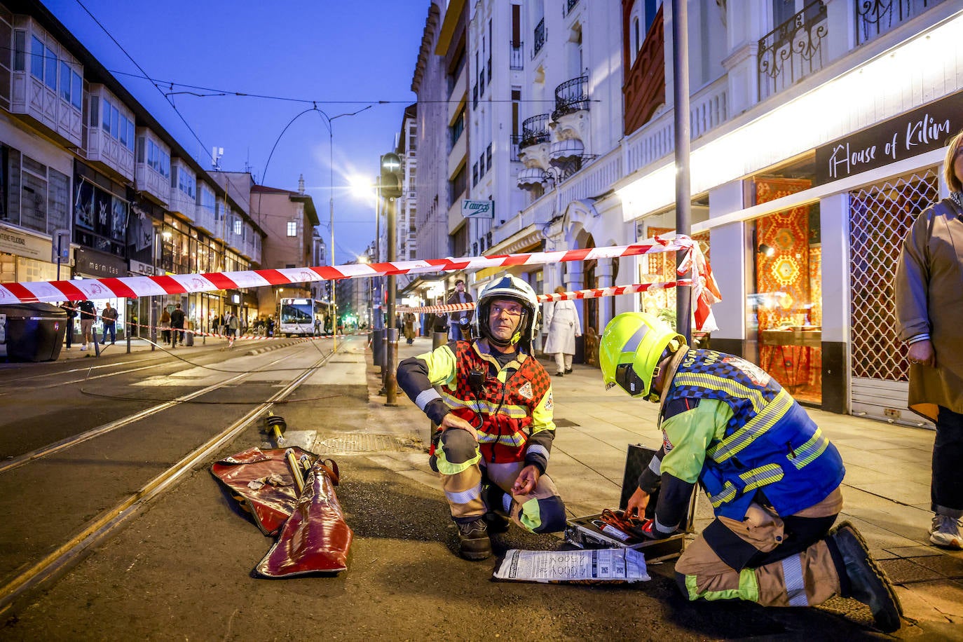 El centro de Vitoria se queda sin tranvía por una avería