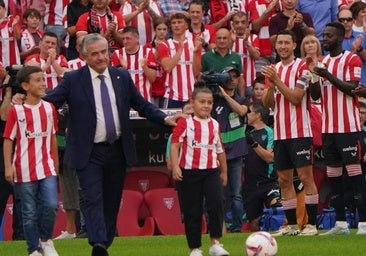 Emotivo homenaje del Athletic a Dani y a sus campeones y medallistas