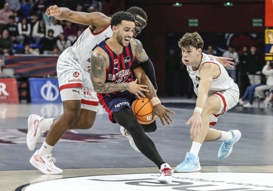 Howard contiene la inquietud del Baskonia