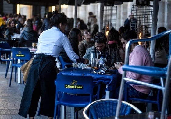 La hostelería es uno de los sectores donde tradicionalmente se hacen más horas extra impagadas.