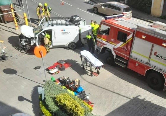 Herido el conductor de una furgoneta al chocar contra un edificio en Santurtzi