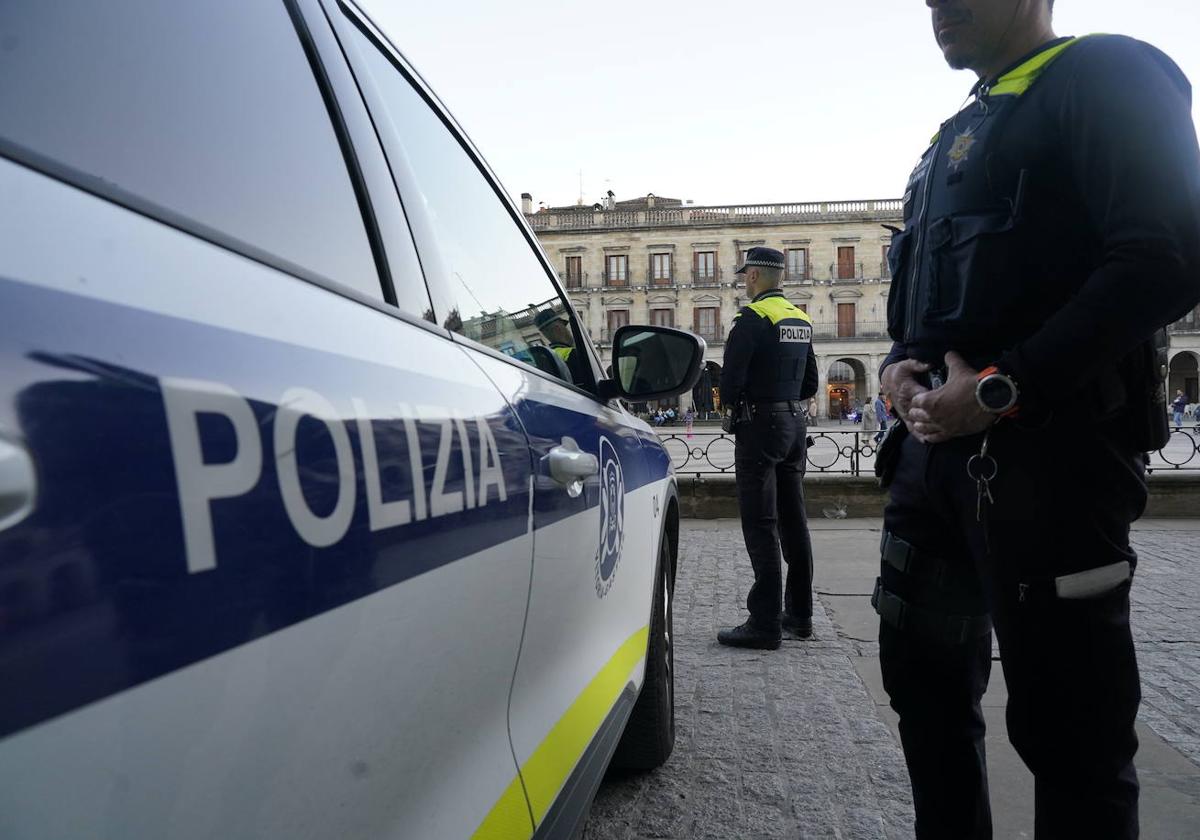 Dos detenidos por sendos delitos de agresión a sus parejas en Vitoria