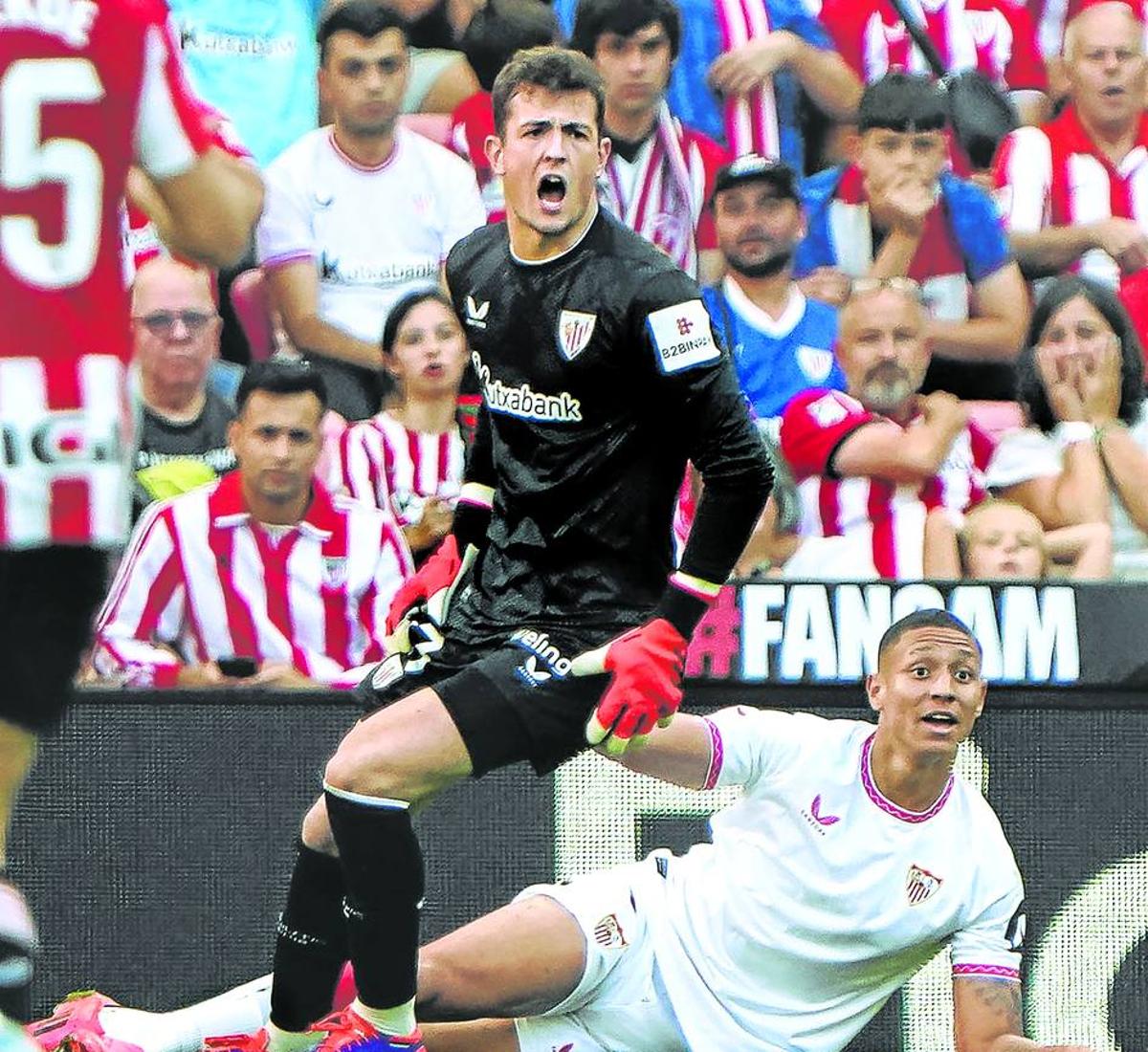 Julen Agirrezabala fue expulsado por una desafortunada acción que, según Valverde, no mereció tarjeta roja.