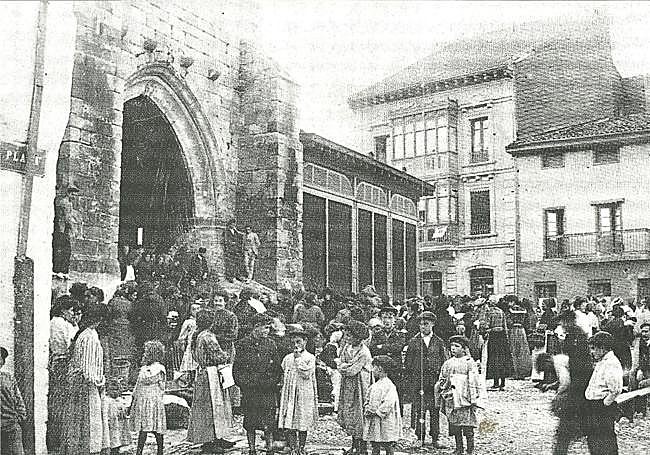Antigua Plaza de la Iglesia de Plencia 1929.