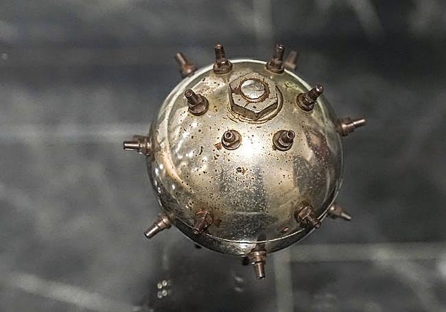 Imagen de la bomba Orsini expuesta en el Memorial de las Víctimas del Terrorismo de Vitoria.