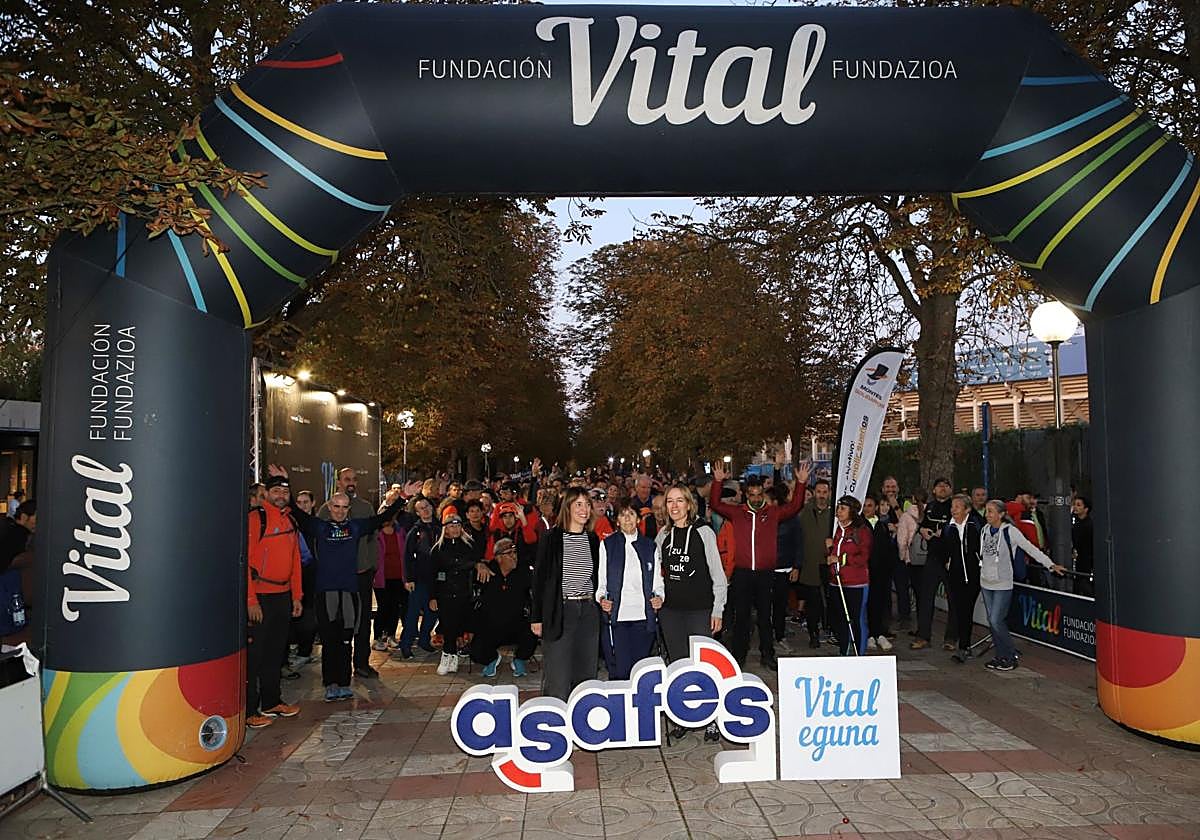 La marcha nocturna de Vital Eguna recauda 3.000 euros a favor de la salud mental