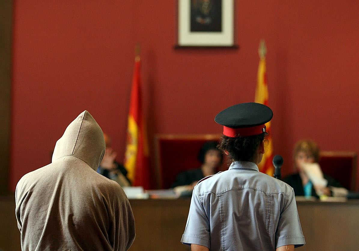 Alejandro Martínez Singul, el único preso español que se ha sometido a la castración química en España, durante un juicio en 2010.