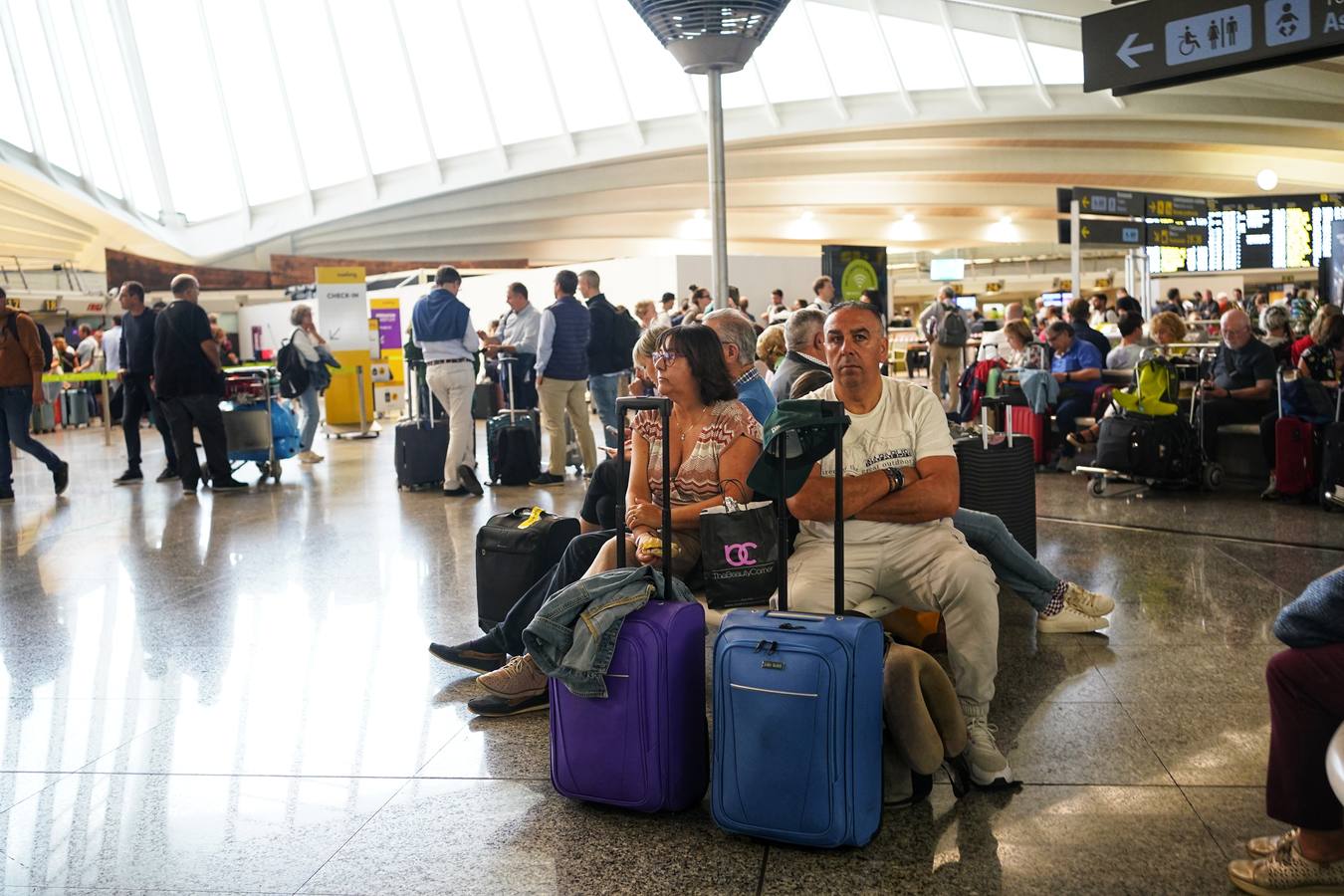 Caos en el aeropuerto de Loiu por los fuertes vientos causados por &#039;Kirk&#039;