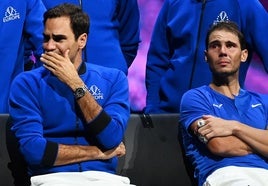 Federer y Nadal, visiblemente emocionados en su último partido juntos en 2022.