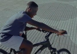 El bonito gesto de un padre de Bilbao con un niño que no tenía bicicleta