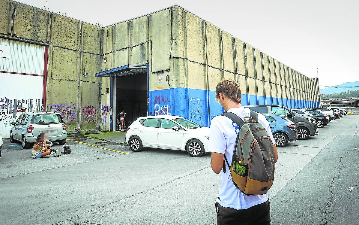 Un gimnasio ubicado a escasos metros de la Sala Sonora en Erandio.