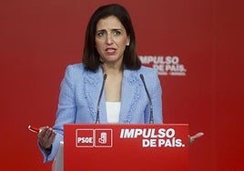 La portavoz del PSOE, Esther Peña.