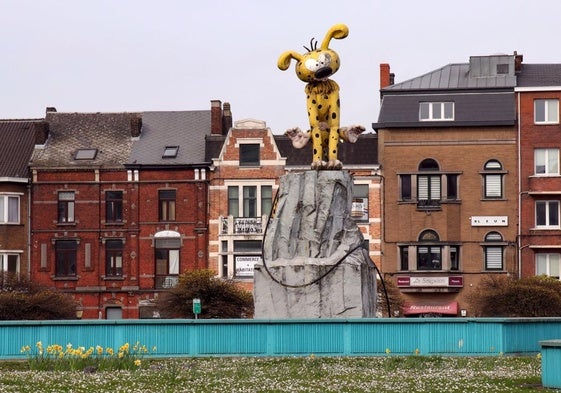 El Marsupilamim, creación de André Franquin, en la plaza de Hierneux .