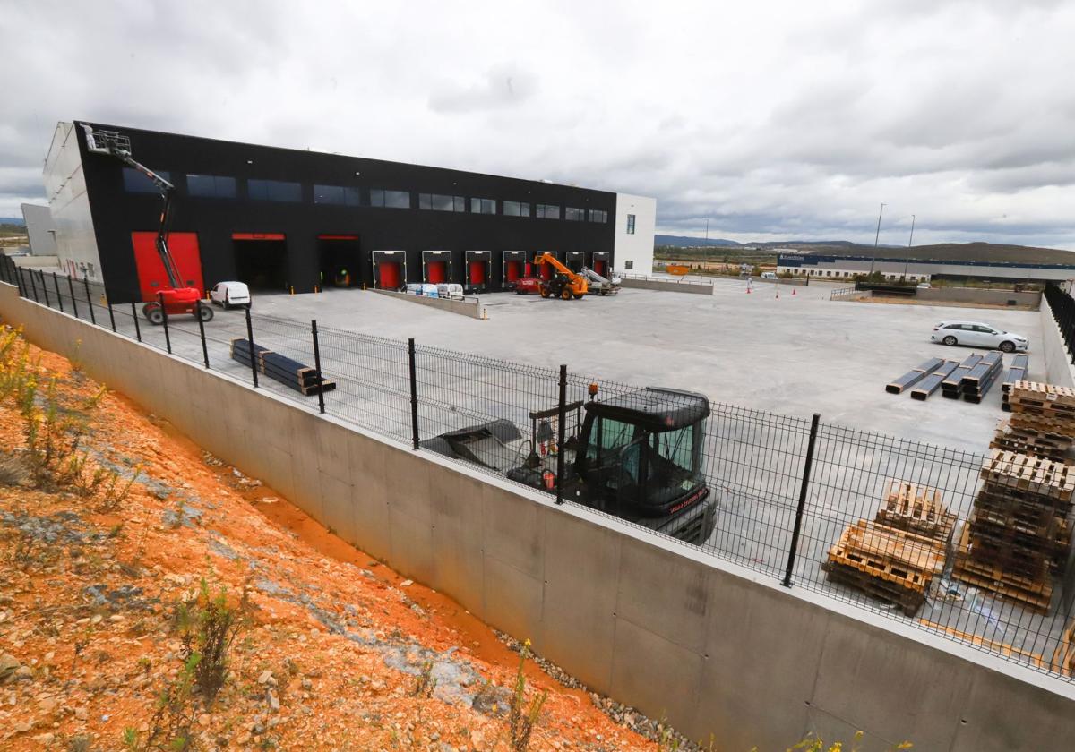 La empresa ultima estos días los preparativos de sus instalaciones en las que estará operando en menos de dos semanas.