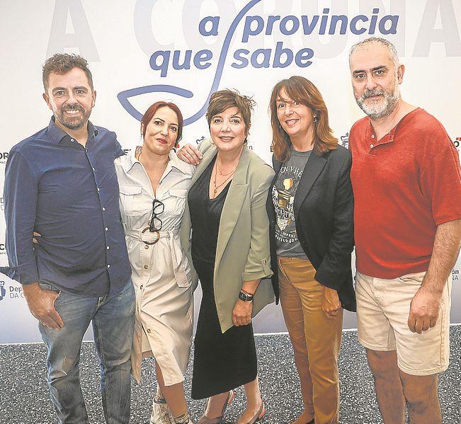 Jon Lodeiro, Nerea Cuenco, Eloísa Fernández, Montse Mateo y José Pereda.