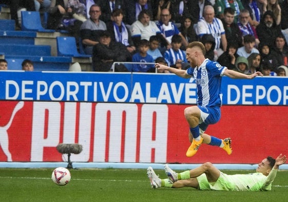 La lluvia ya hizo acto de presencia en el partido contra el Barcelona.