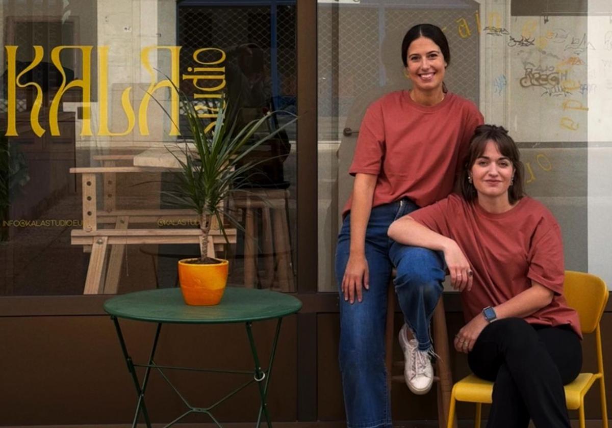 El sueño de dos amigas: un novedoso espacio en Galdakao para pintar o tejer tomando un café