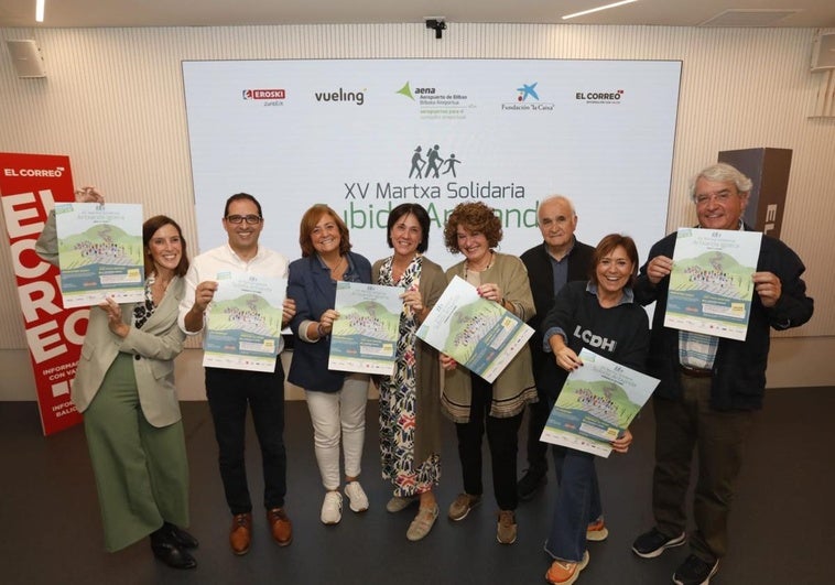 Mariona Alba (Vueling), Iván Grande (Aeropuerto de Bilbao), Carmen Manrique (EL CORREO), Ana Garibi Saenz de Buruaga (CaixaBank), Nerea Loizaga (Fundación Argia), Juan Mari del Hoyo (La Sociedad Montañera), Susana del Amo (La Cuadri del Hospi) y Eduardo Cifrián Yagüe (Eroski).