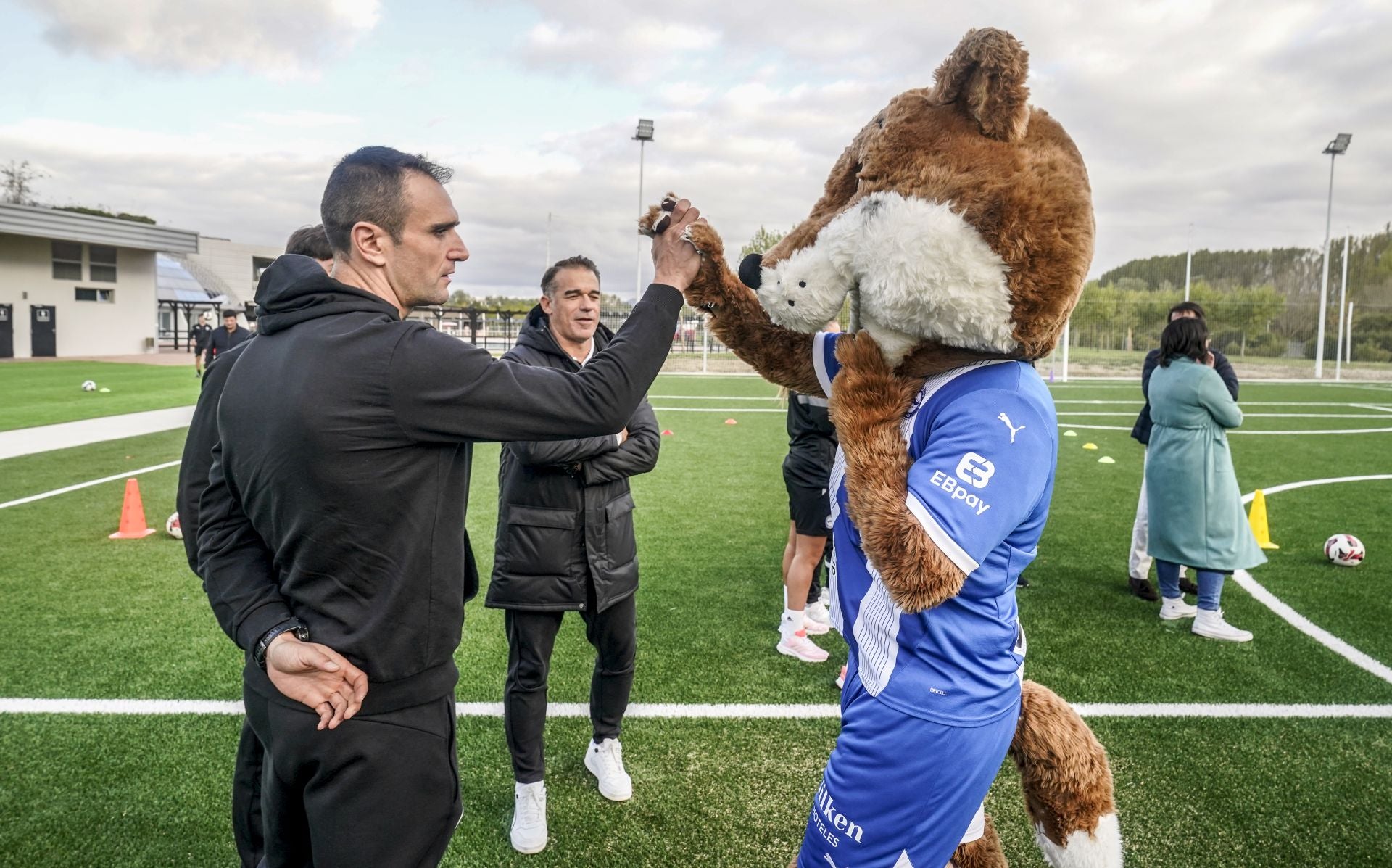 Todas las fotos del entrenamiento de la Escuela del Alavés