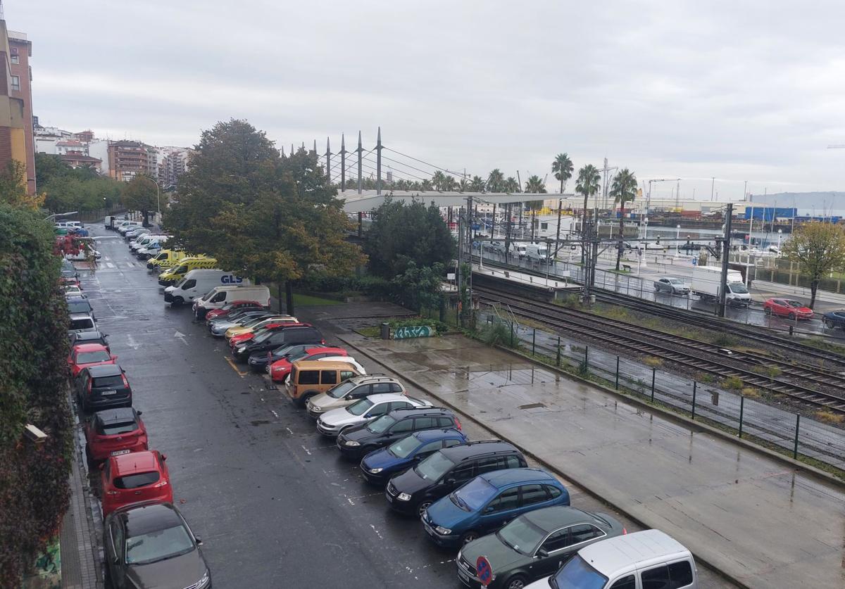 La zona junto a la DYA tiene actualmente cuarenta plazas y en febrero, tras las obras, contará con sesenta.