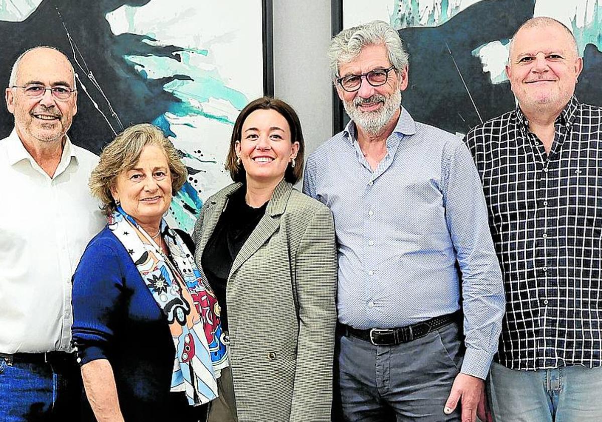 Ramón Herrera, Arantza Vicente Ochoa, Ane Armentia, Carlos Manuel Martínez y Borja García de Bikuña Landa.