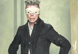 David Bowie en 2015, en un videoclip de 'Blackstar'.