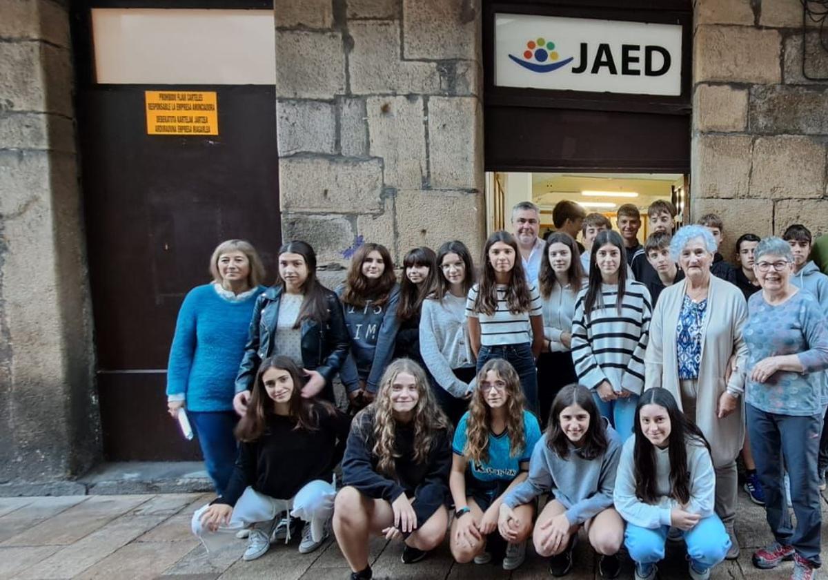 Iurreta y la asociación JAED ayudarán a las personas más vulnerables