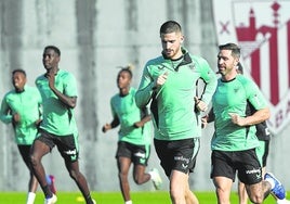 Sancet tiene muchas opciones de volver al once titular tras su ausencia ante el Espanyol y su suplencia ante el Slavia.