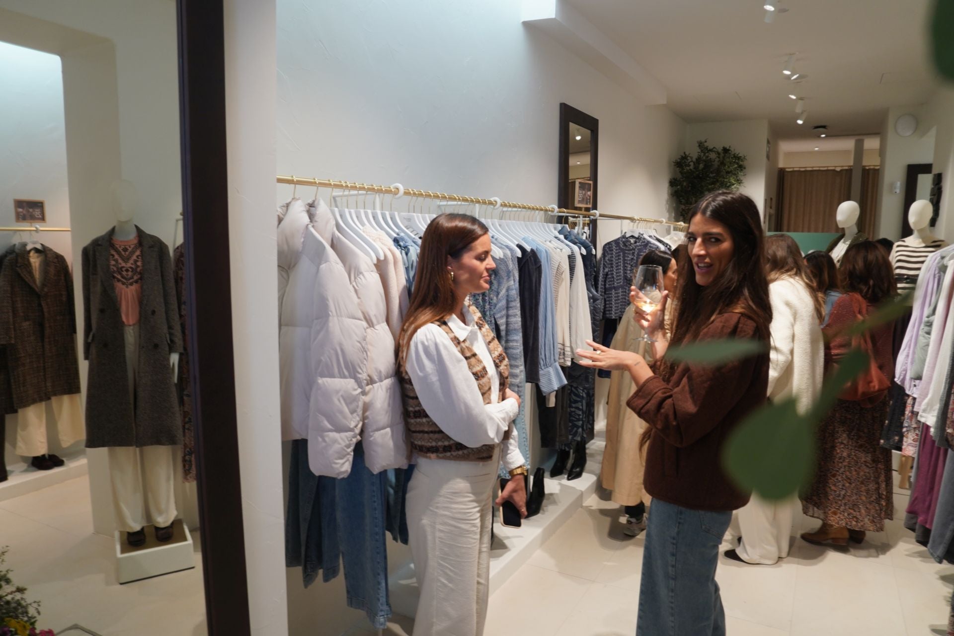 Malena Costa, Miriam Giovanelli y otras caras conocidas en la inauguración de Hoss Intropia en Bilbao