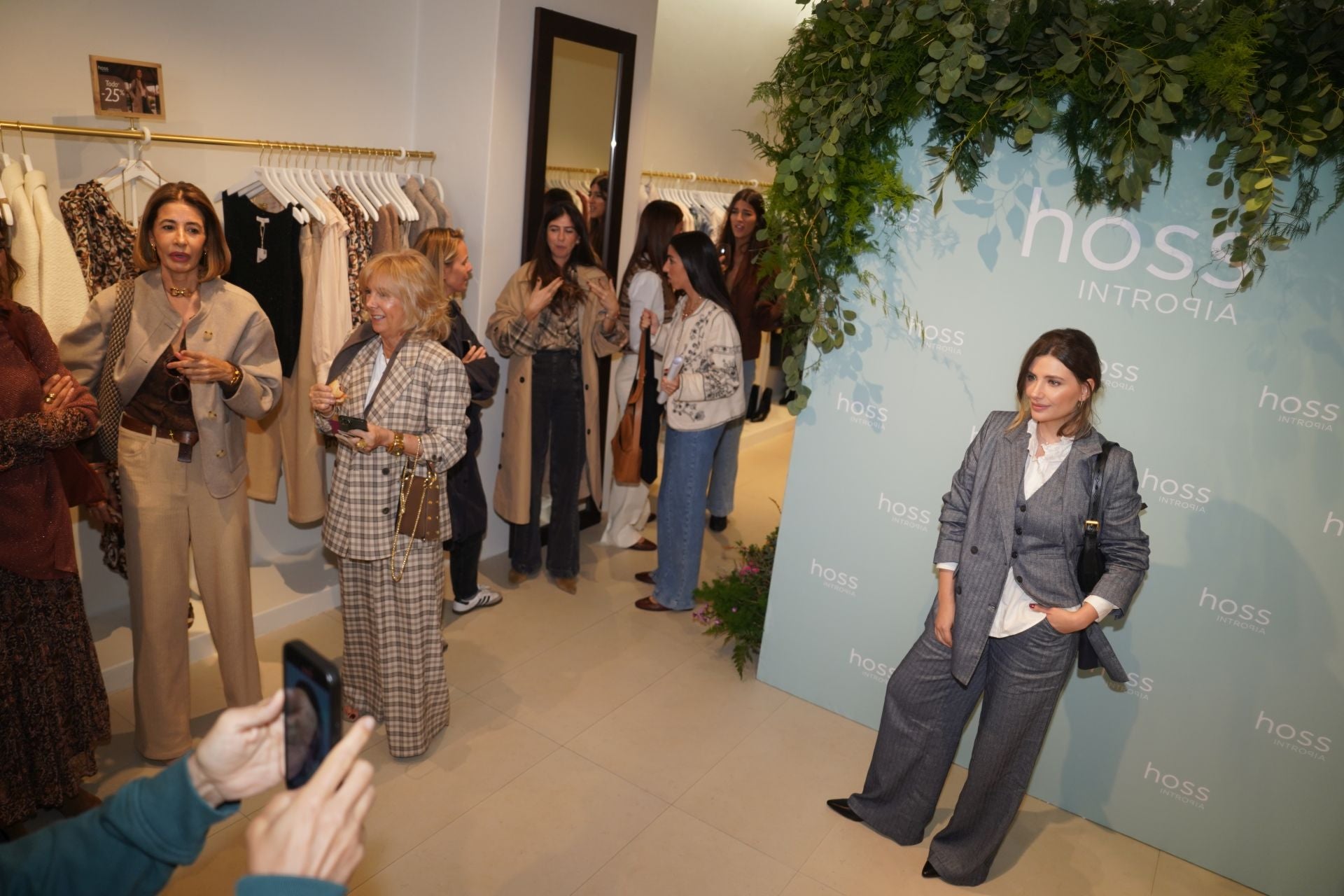 Malena Costa, Miriam Giovanelli y otras caras conocidas en la inauguración de Hoss Intropia en Bilbao